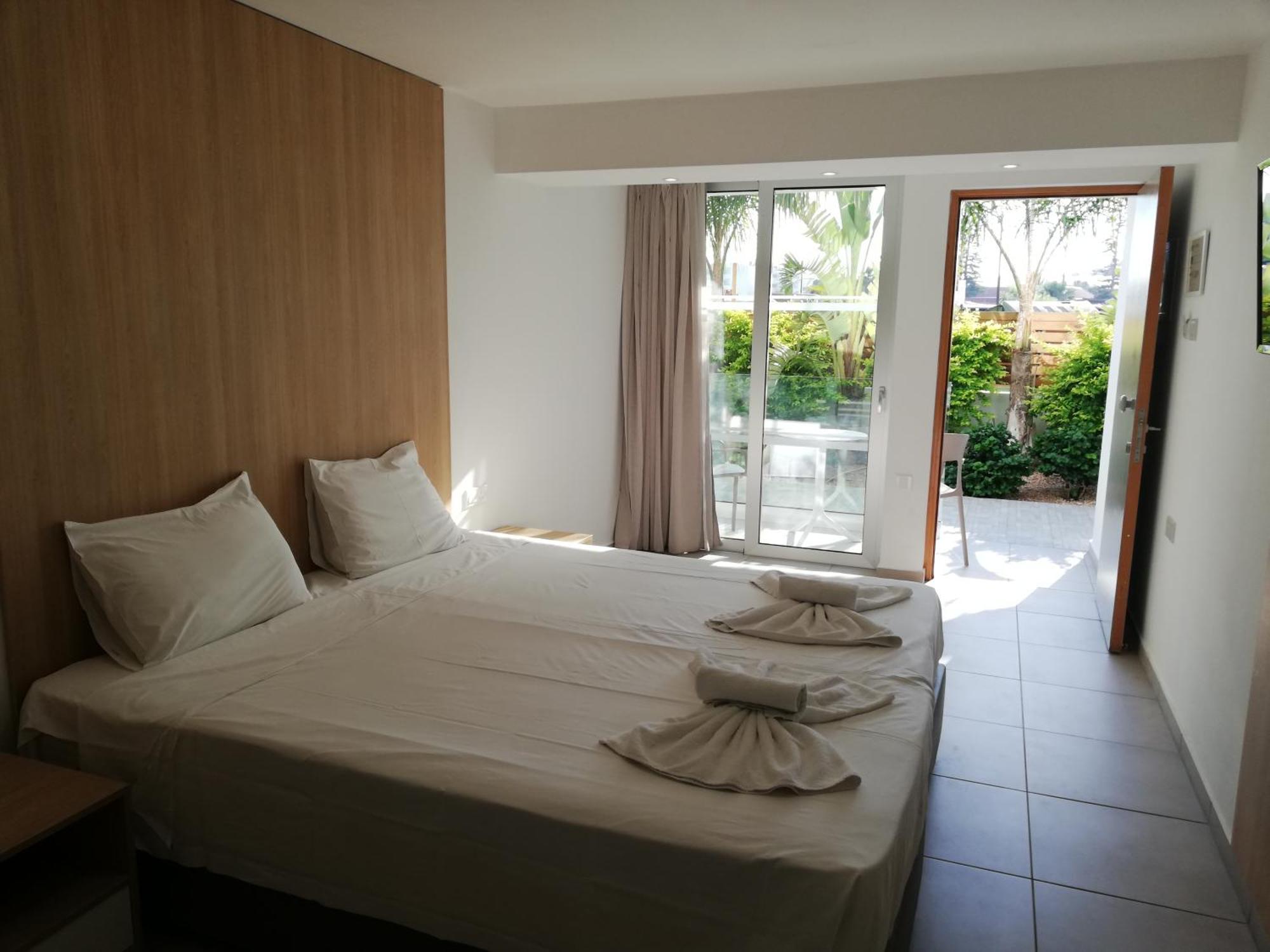 Joy Hotel Apts Ayia Napa Esterno foto